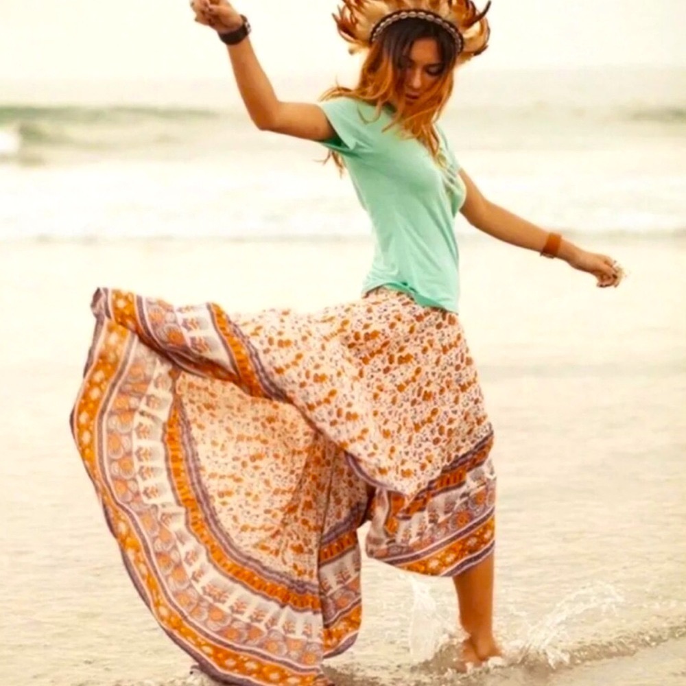 โจ๐ฎ Spell & The Gypsy Castaway Skirt NWT โ๏ธ๐ซ